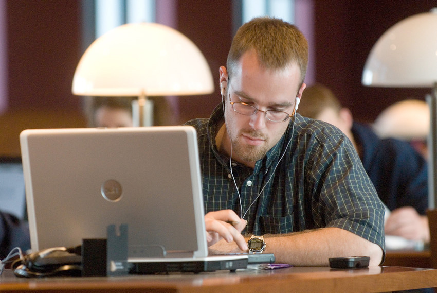 How to Maintain Focus as an Online Student