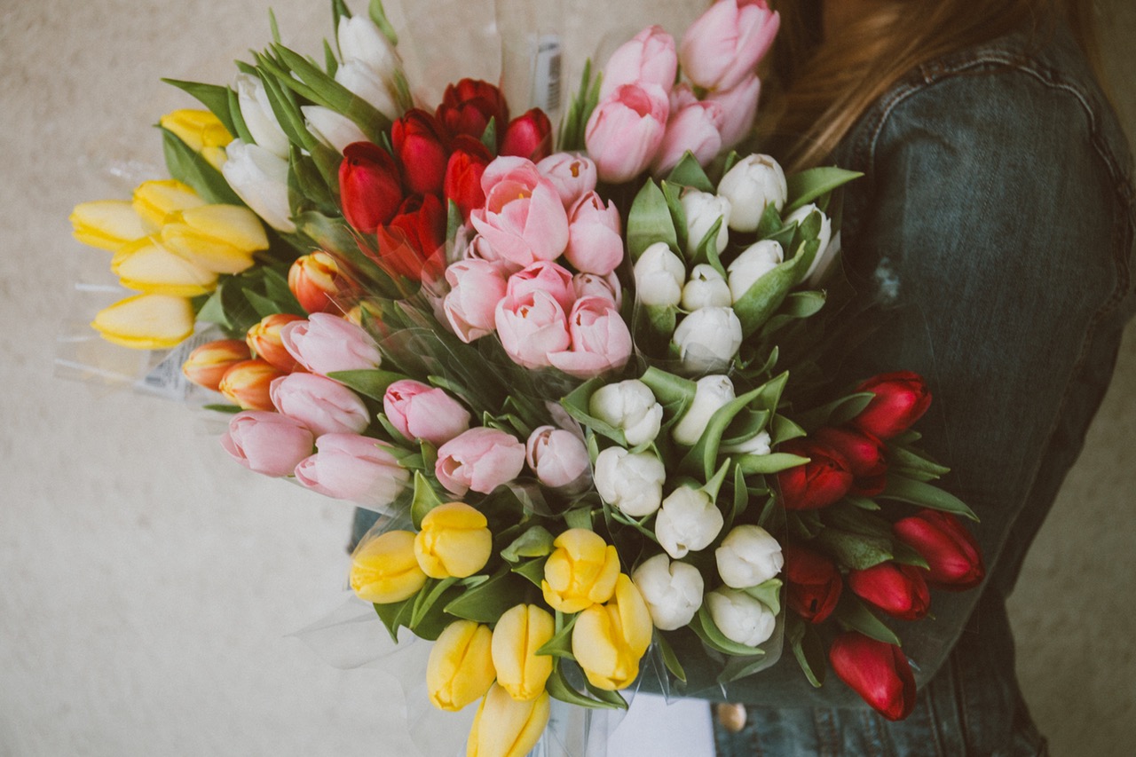 Why flowers make the best gift